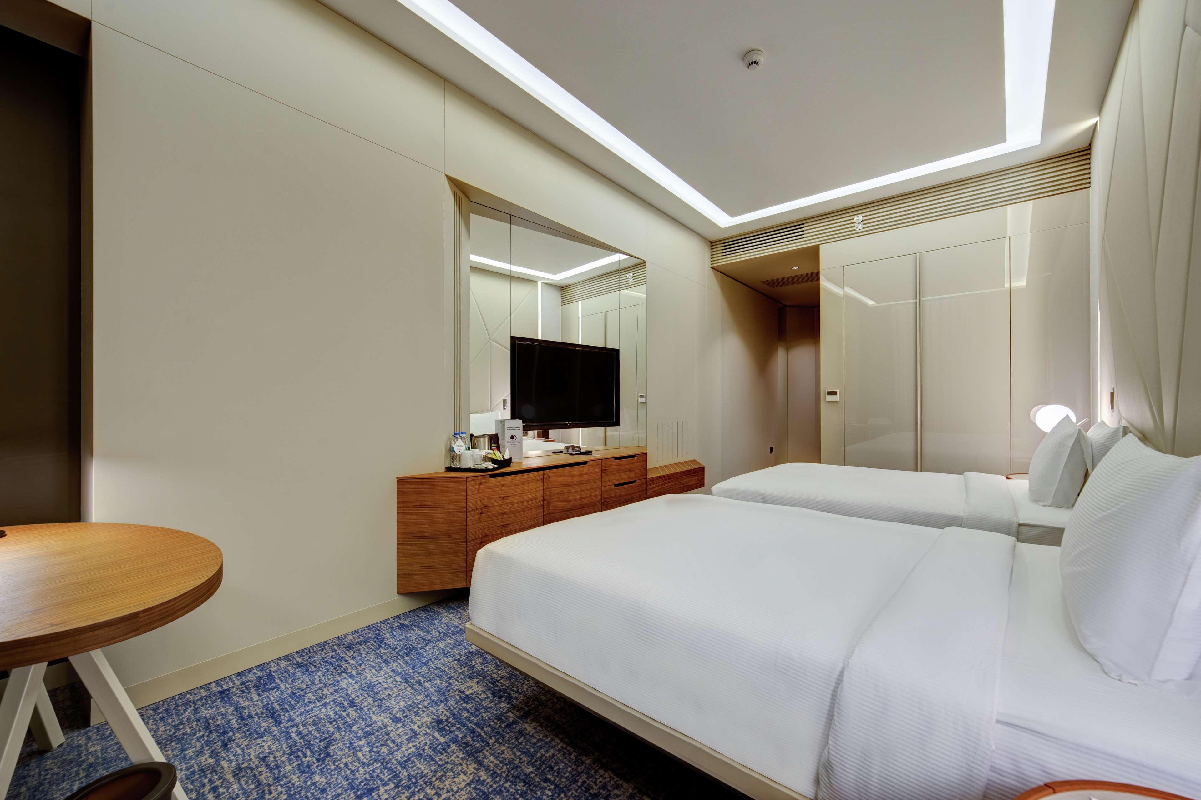 Doubletree By Hilton Adana Hotel Eksteriør billede