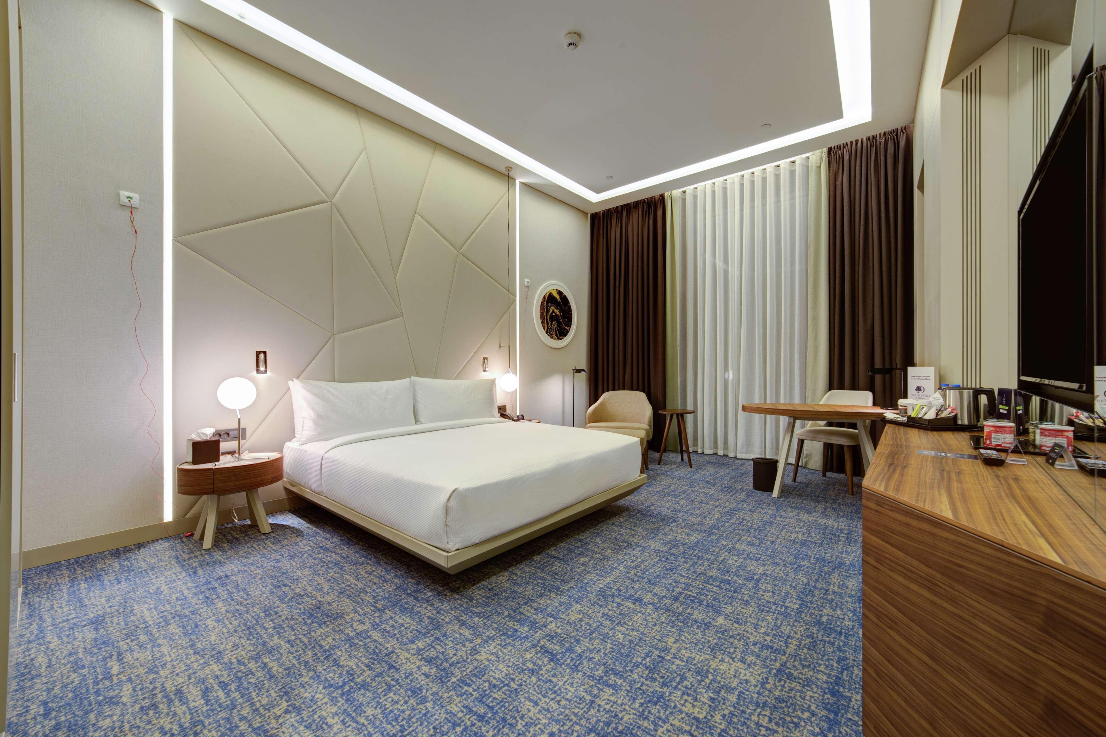 Doubletree By Hilton Adana Hotel Eksteriør billede