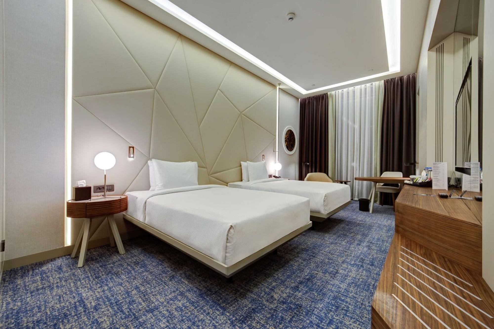 Doubletree By Hilton Adana Hotel Eksteriør billede