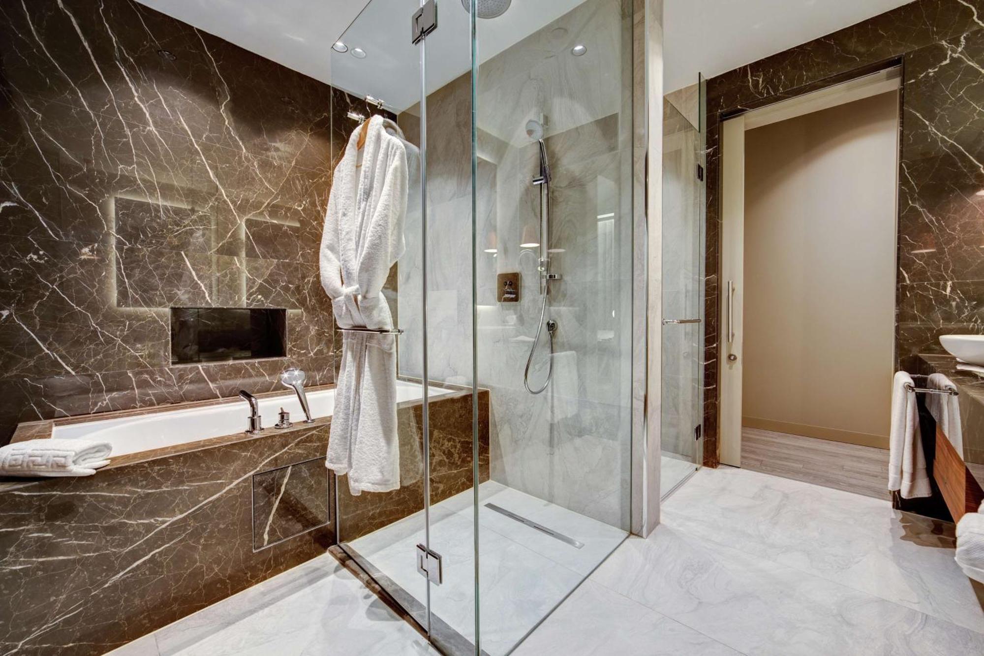 Doubletree By Hilton Adana Hotel Eksteriør billede