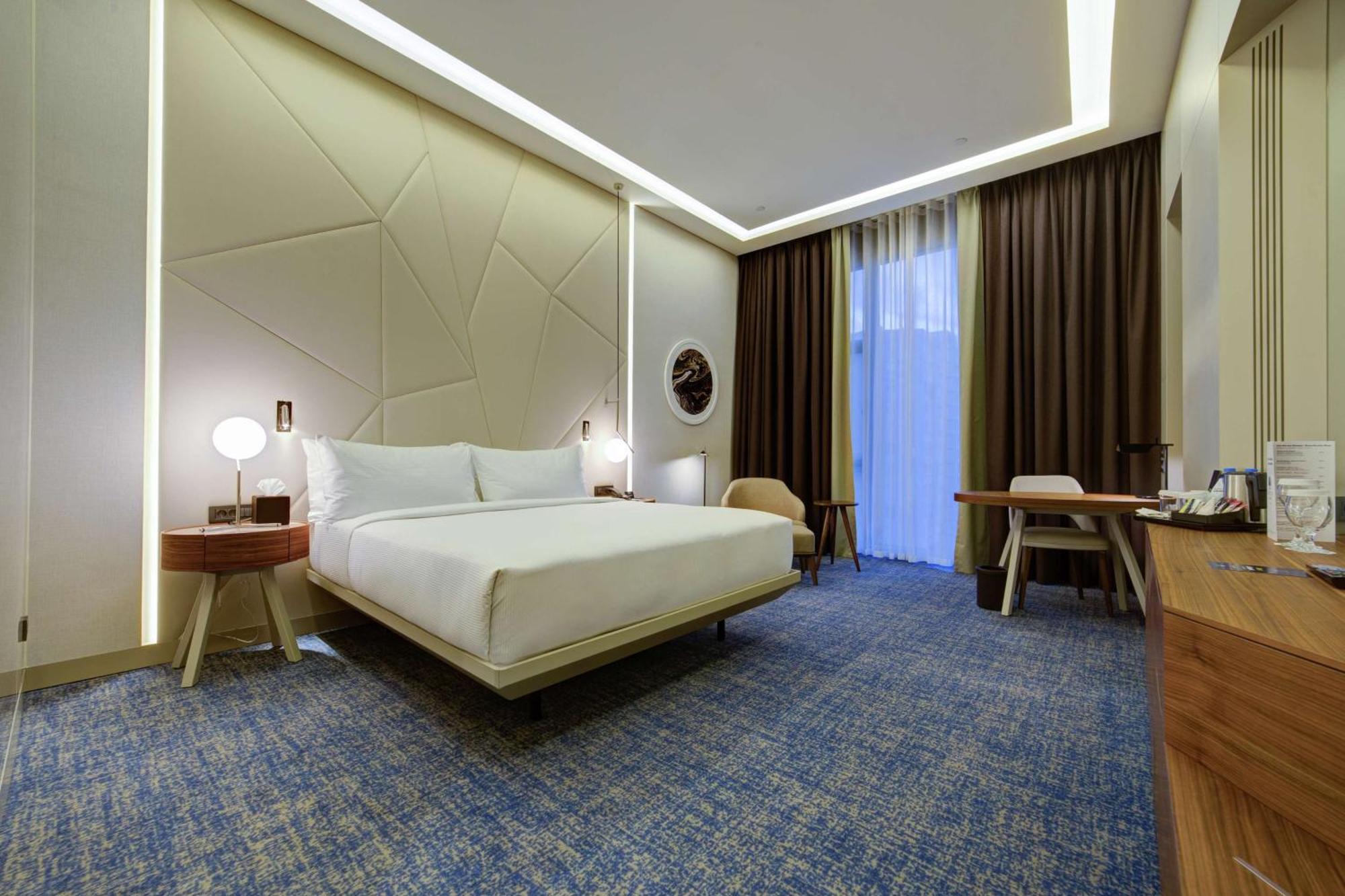 Doubletree By Hilton Adana Hotel Eksteriør billede